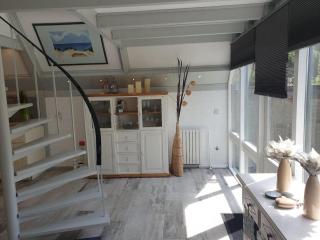 Charming Bungalow Near the Beach - Sint Maartensbrug - 7