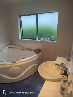 Double Room Free WIFI - Hamilton - 2