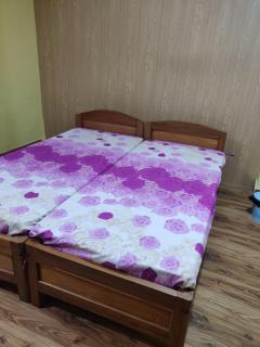 Crabs Homestay 2 AC bedroom - 4