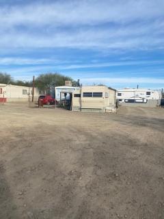 Park model near everything - 2