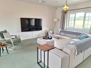 Spacious Beachside apartment - Port Alfred - 3
