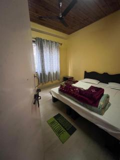 JeeRosh Hotel & Lodge - 8