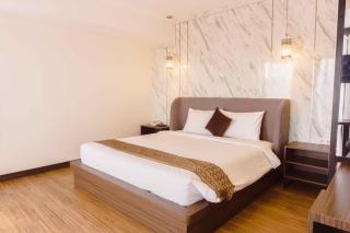 Fahira Hotel Syariah Bukittinggi - Bukittinggi - 7