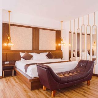 Fahira Hotel Syariah Bukittinggi - Bukittinggi - 8