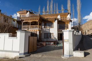New Royal Guest House - Leh - 9
