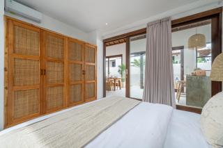 Stylish 2BD Villa with Pool in the heart of Canggu - Canggu - 6