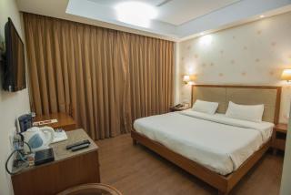 L N Hotels & Resorts - Bhopal - 5