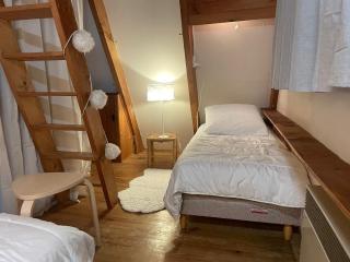 Chalet montagnard avec balcon, proche piste et centre - FR-1-814-77 - Besse-et-Saint-Anastaise - 7