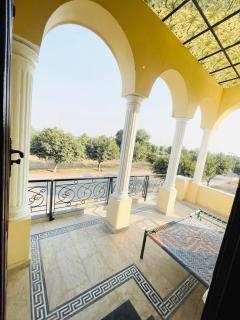 6-BedRoom Entire Furnished Home in Bahria - Lahore - 8