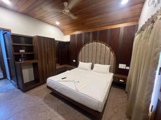 Royal KazBay Beach Resort - Varkala - 5