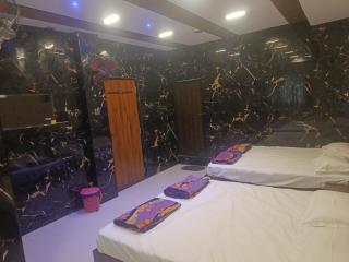 Hotel Kumaran - Thirunallar - 3