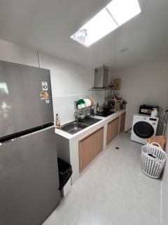 Phuket House House with excellent location and excellent views Sleeping area Отличный Дом, Комната со всеми удобствами - Cidade Phuket - 2