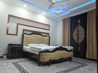 Guest House - Rawalpindi - 9