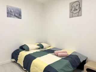 Cozy Studio Near Eiffel Tower in Fondary - Paris - 9
