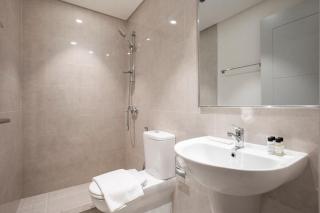 FIRST CLASS 3BR Burj Khalifa & Fountain view - 5