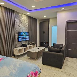 Hen-Cap Apartment Services - Agege - 0