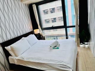 Budget stay in 81 Newport Near Terminal 1 BR C6-3H - Manila - 8