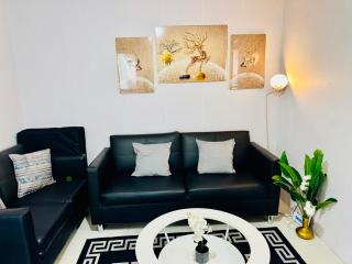 Budget stay in 81 Newport Near Terminal 1 BR C6-3H - Manila - 4