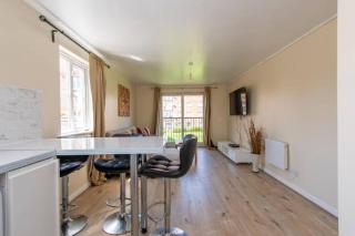 2 Bed Apartment 4 Beds Sleeps 5 - 6