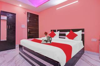 Super Hotel O Rishabh Inn - Ghaziabad - 1