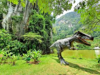 The IPOH All Suite Resort, Mountain and Lake View SUITE - Ipoh - 2