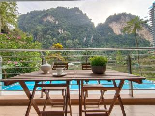 The IPOH All Suite Resort, Mountain and Lake View SUITE - Ipoh - 0
