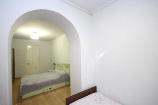 Cozy Apartment near the Opera House - Erevan - 4