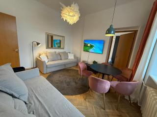 Tyzen39&38 Luxury Apartment - 9