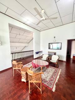 Teratai Homestay Batu Buruk - 1