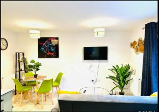 Dover Castle Suites 20 sleeps - 6
