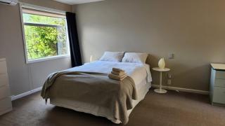 Elevated Coastal Retreat - Maraetai - 3