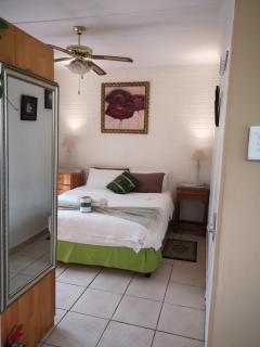 Seaside Sunny Stay - Durban - 6