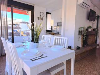Nogalera Rainbow 2-bedroom apartment, Pool and parking BY NAMASTE ELITE - Torremolinos - 5