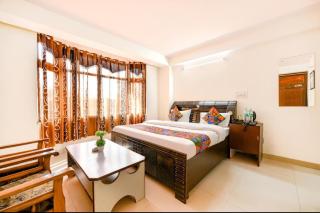 Hotel Lotus Tulip Premium Boutique Hotel- Best Rated Area Near Bus-stand and Railway station - Mathura - 9
