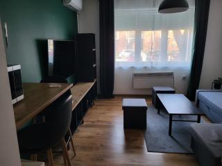 Studio Apartment D Place SELF CHECK-IN - Osijek - 9