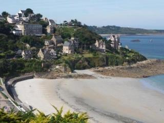 Maison calme avec jardin et Wifi, proche plages Côte de Granit Rose - FR-1-542-64 - 2