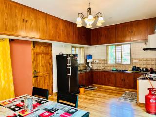 Le Abode Villa- Independent Courtyard Villa - Kottakupam - 6