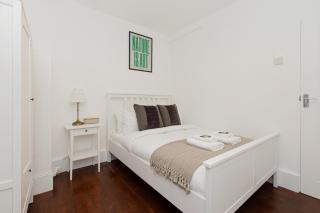Lovely 3BR flat w parking, 10min Homerton Station - Londra - 4
