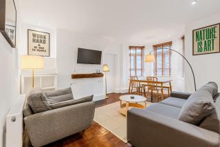 Lovely 3BR flat w parking, 10min Homerton Station - Londra - 0