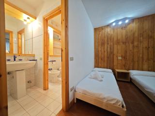 Hostdomus - Abete Apartment - Grange Sises - 4