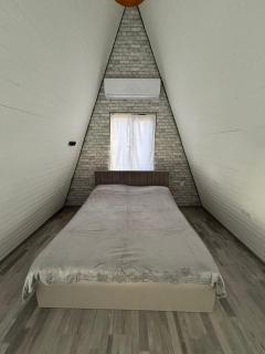 Cozy villa in snowy forest - 5