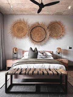 28 Shades - Sedgefield - 5