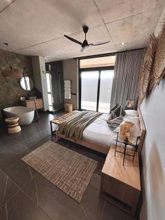 28 Shades - Sedgefield - 3