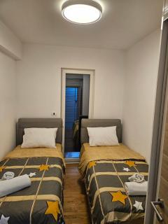 Luxury Vlae Apartaments - 2