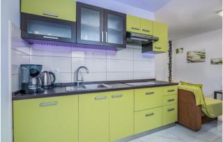 Stunning Apartment In Njivice With Wifi - 6