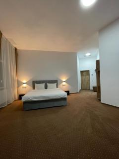 Resedinta Cina - Brasov - 4