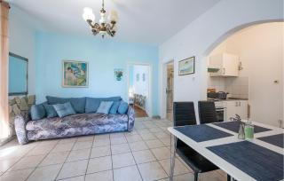 Gorgeous Apartment In Pula With Wifi - Pula - 8