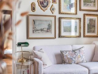 Chic & Cosy Flat with Terrace, 5-Min Walk to Pimlico Tube, Pet-Friendly - Londra - 0
