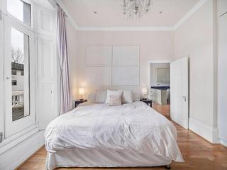 Chic & Cosy Flat with Terrace, 5-Min Walk to Pimlico Tube, Pet-Friendly - Londra - 4