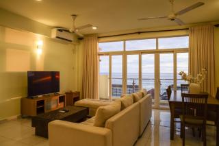 joy holiday inn private limited luxury apartment - Colombo - 0